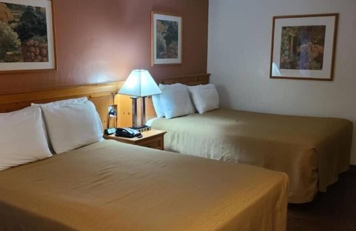 Westside Santa Cruz Hotel | Drift Inn