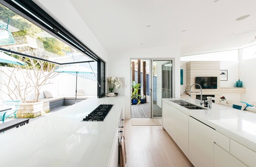 Avoca Beach Casa | Drift Luxury Beach House 200m from Avoca Beach