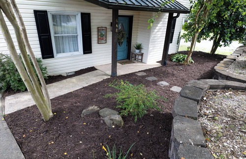 New London Casa | Driftwood Lake House- cozy , quiet cove!