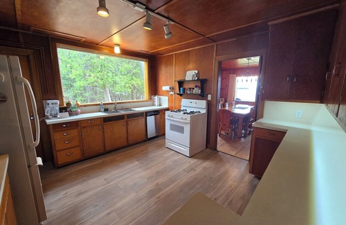Drummond Cabina | Drummond Island Hotel & Vacation Homes - Lakeside Lodge