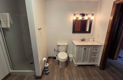 Drummond Cabina | Drummond Island Hotel & Vacation Homes - Lakeside Lodge