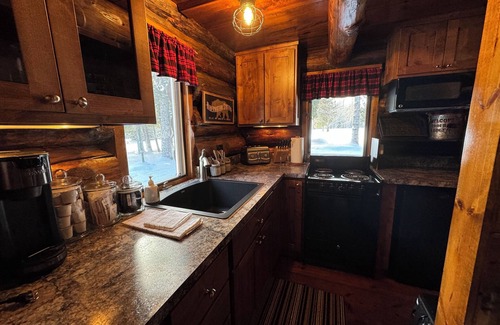 Drummond Cabaña | Drummond Island Hotel & Vacation Homes - Hermitage Cottage