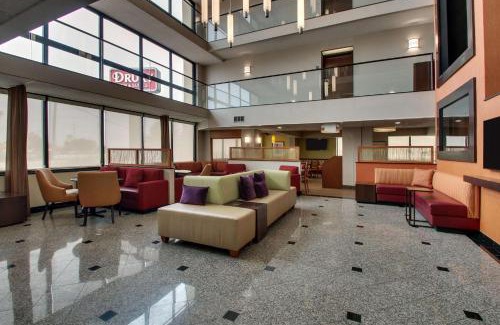 Bowling Green Hotel | Drury Inn & Suites Bowling Green