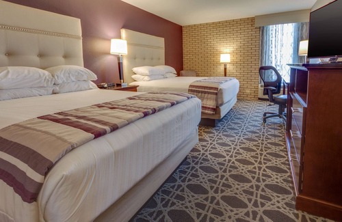 Hayti Hotel | Drury Inn & Suites Hayti Caruthersville