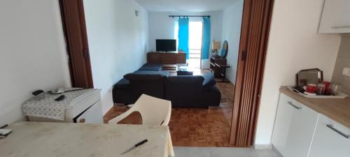 Bor Casa | Dudino jezersko gnezdo