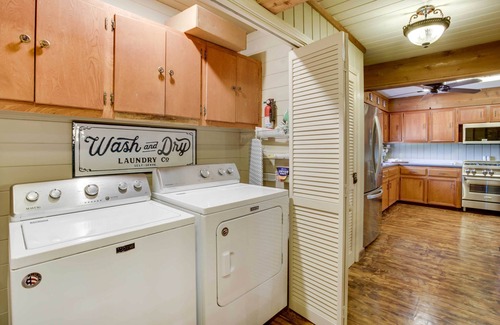 Theriot Casa | Dularge Grand Villa - Steps to Marina + Fishing!