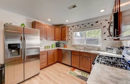 Wheeler Casa | Dunes Homestead - Near Dunes + Lake + Dog Friendly