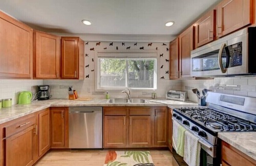 Wheeler Casa | Dunes Homestead - Near Dunes + Lake + Dog Friendly