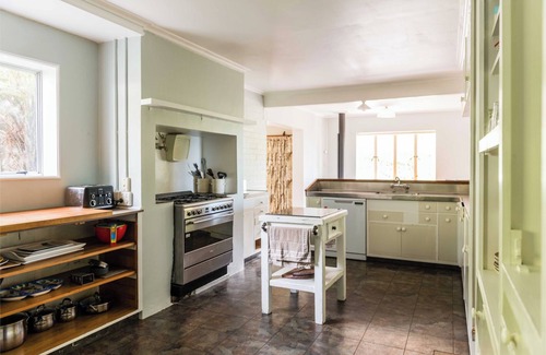 Clarence Casa | Dunluce Coastal Farmstay - Kaikoura Holiday Home