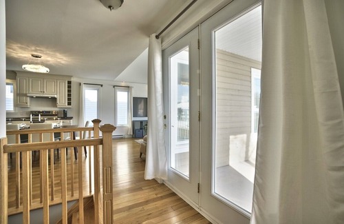 Sherbrooke Casa | Dynamite 2-Bedroom House WiFi Garage Sleeps 6