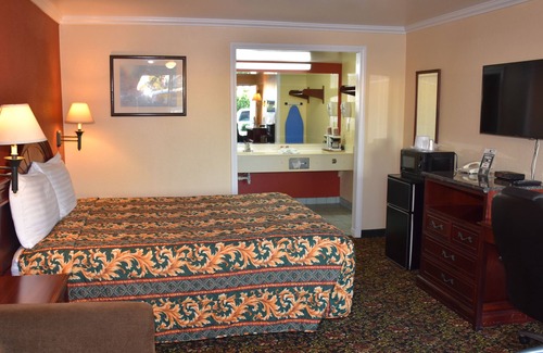 Santa Fe Springs Hotel | Dynasty Suites Santa Fe Springs