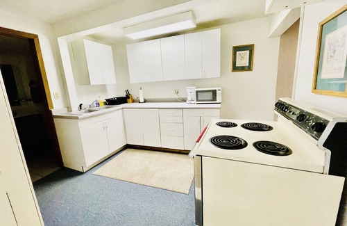 Devils Lake Casa | E Devils Lake on US 2 - Townhouse 1/4 mile boat ramp & bar/grill that sleeps 6!