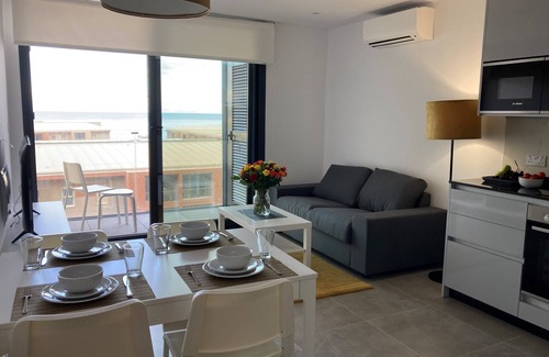 Gibraltar Apartamento | E1 Suites & Spa - Aparthotel Living - Junior Suite + Day Spa & Gym Membership