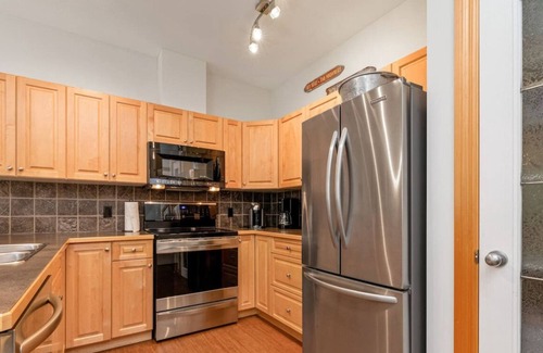 East Kootenay Apartamento | Eagle Crest | Steam Shower | Fireplace | Springs