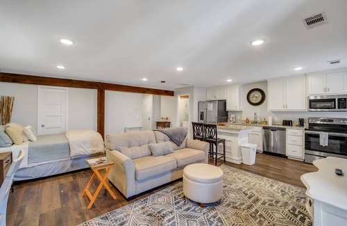 Statesboro Apartamento | Eagle Exec Loft In Downtown Statesboro