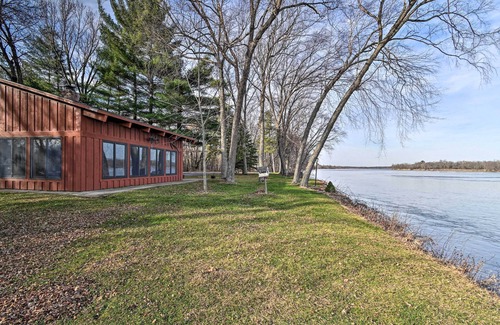 Baraboo Cabaña | Eagles Nest - Baraboo Cabin on Wisconsin River!