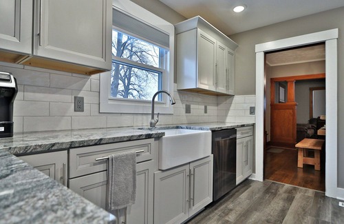 Southeast Omaha Casa | Early 1900s -The Bancroft Belle - Walking Distance to Zoo /CWS Fans