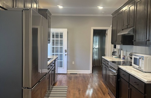 Pulaski Casa | East Madison Escape.