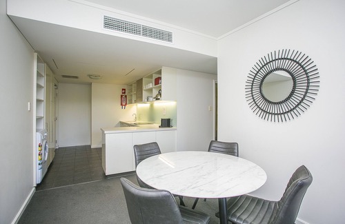 East Perth Hotel | East Perth Suites Hotel