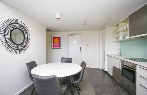 East Perth Hotel | East Perth Suites Hotel