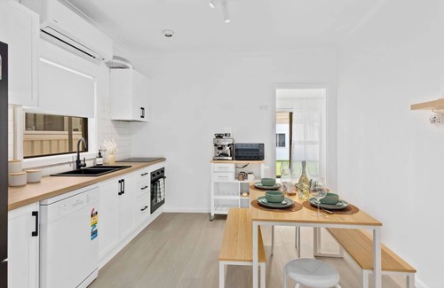 East Corrimal Cabaña | Easts Beach Escape A Relaxed Coastal Cottage