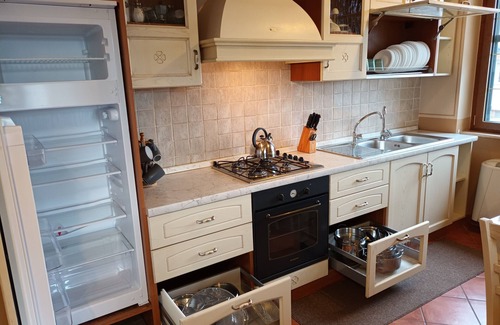 Fiuggi Apartamento | Fácil acceso a Roma en tren o autopista a Montecassino. Pompeya