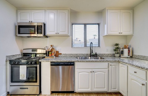 Gilbert Casa | Easy Walk to Dtwn Gilbert, Family-Friendly Oasis!