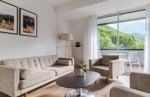 Avene Hotel | Eau Thermale Avene L'hotel