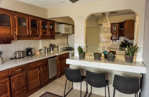 El Paso Casa | Eclectico 3 recamaras 2 banos, ubicacion estellar!