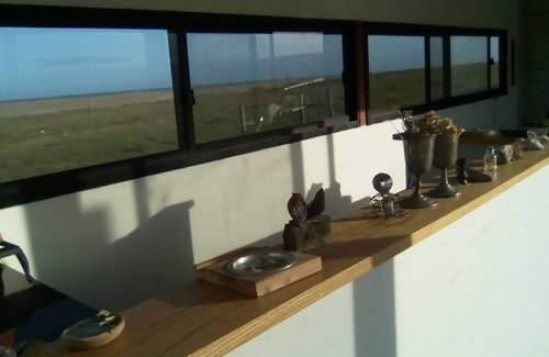 Rocha Casa | Eco Casa Conteiner, vista única al mar y al campo 360 grados, a metros del mar.