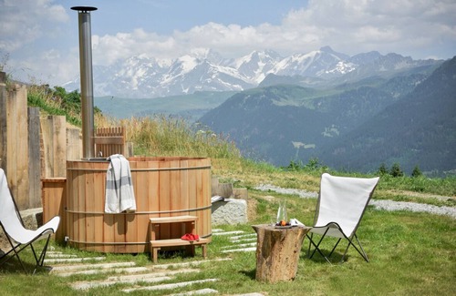Hauteluce Chalet De Esquí | Chalet de diseño ecológico con vistas al Mont Blanc y baño nórdico (15 personas)