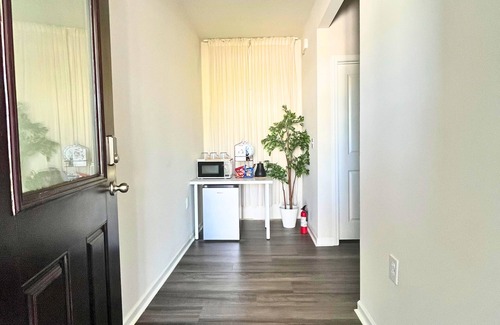 Graham Casa | Eco- Minimal: Pure Living Space in a house