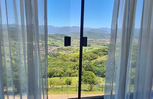 Paulo Lopes Chalet De Esquí | ECO MIRANTE HOTEL
