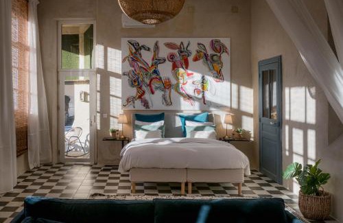Olargues Hotel | Ecole Olargues - Chambres & restaurant - Teritoria