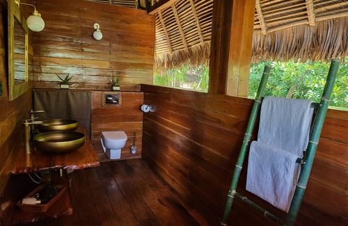 Nosy Komba Cabina | Ecolodge with private beach on the tropical island of Nosy Komba - Madagascar