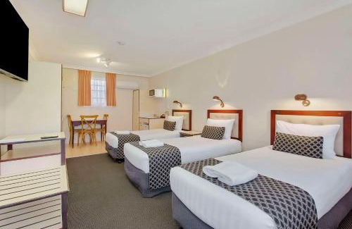 Hillvue Hotel | Econo Lodge Savannah Park Tamworth