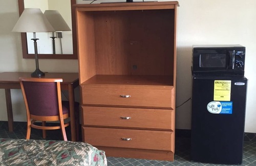 Dillon Hotel | Economy Inn