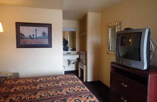 Victorville Hotel | Economy Inn
