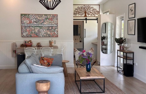 Bellingen Otro | EcoShed - Private Riverfront Getaway. Eco-friendly, pet friendly, close to town