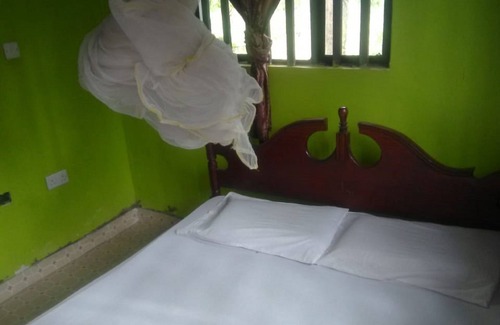 Ugunja Cama Y Desayuno | Eddys Resort