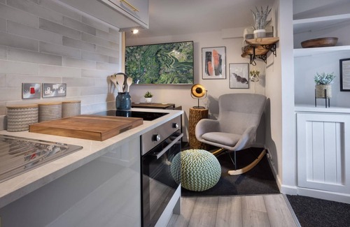 Kendal Apartamento | Eden Escape - Comfy Apartment Quiet Neighbourhood