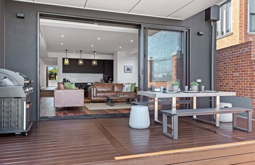 Yarrawonga Casa | Edgewater on Irvine S