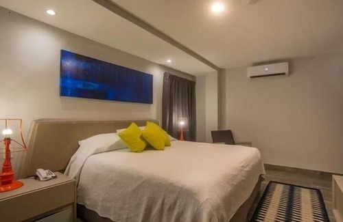 Manzanillo Hotel | El Hotelito Boutique & Galería