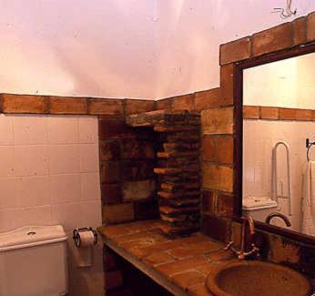 Paterna de Rivera Hotel | El Perro de Paterna