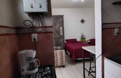 Coyoacán Apartamento | El Rinconcito estudio baño-cocina privados, Coyoacán Country Club, zona segura.