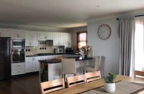 Old Bar Casa | Elanora, TOP NOTCH, Par EXCELLENCE