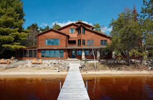 Orr Cabina | Elbow Lake Lodge: Twilight 3BR/1BA Lakefront Cabin