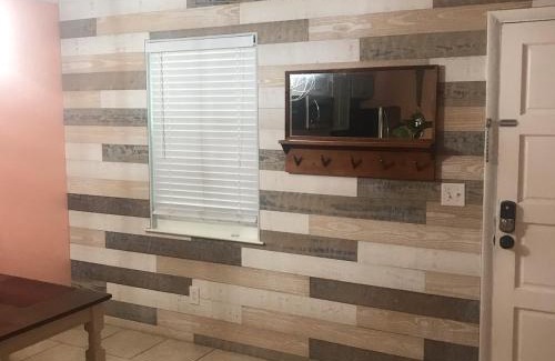 Palmetto Dunes Apartamento | Elegant 2-bedroom pet-friendly villa w 2 parking spaces