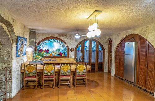 Playacar Villa | Elegante villa de 4 dormitorios con traslado gratuito al aeropuerto y bicicletas incluidas