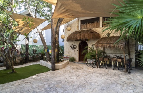 Playacar Villa | Elegante villa de 4 dormitorios con traslado gratuito al aeropuerto y bicicletas incluidas